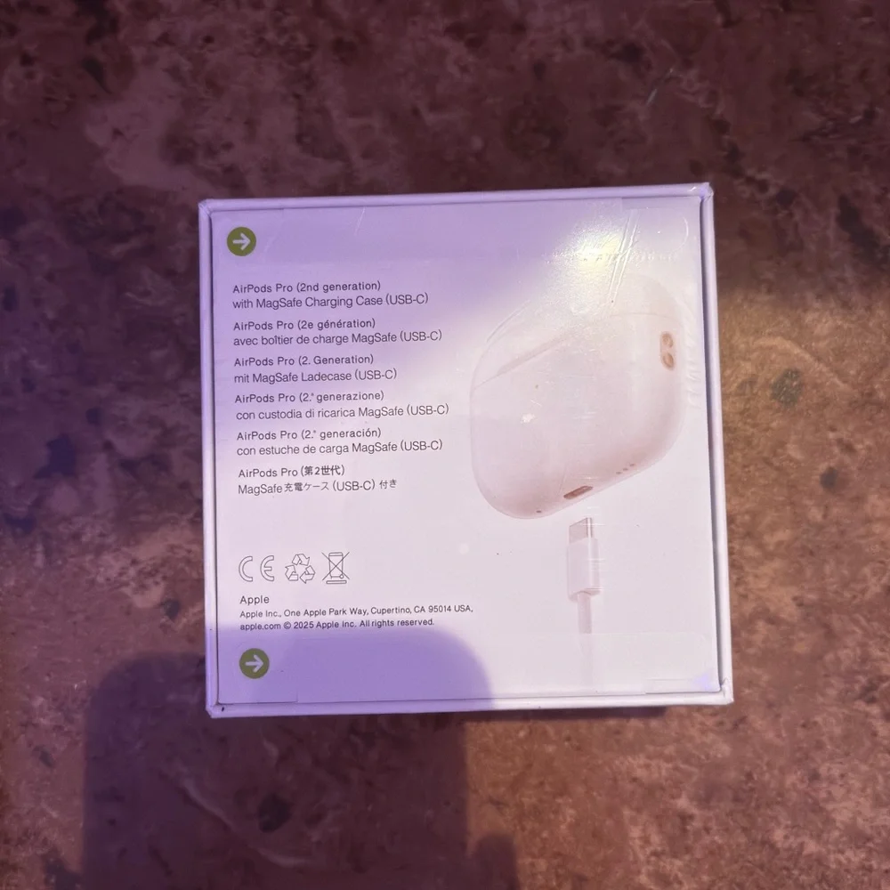 Apple AirPods Pro 2nd gen with Charging Case - White